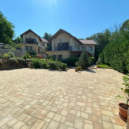 Lägenhet Terrasun Balatonszarszo