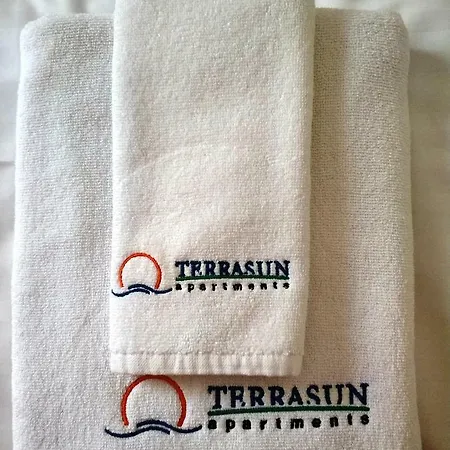 Terrasun Lägenhet Balatonszarszo