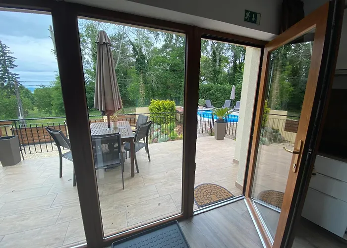 Terrasun Lägenhet Balatonszarszo