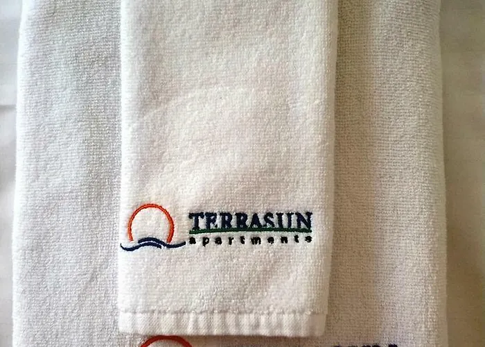 Terrasun Lägenhet Balatonszarszo